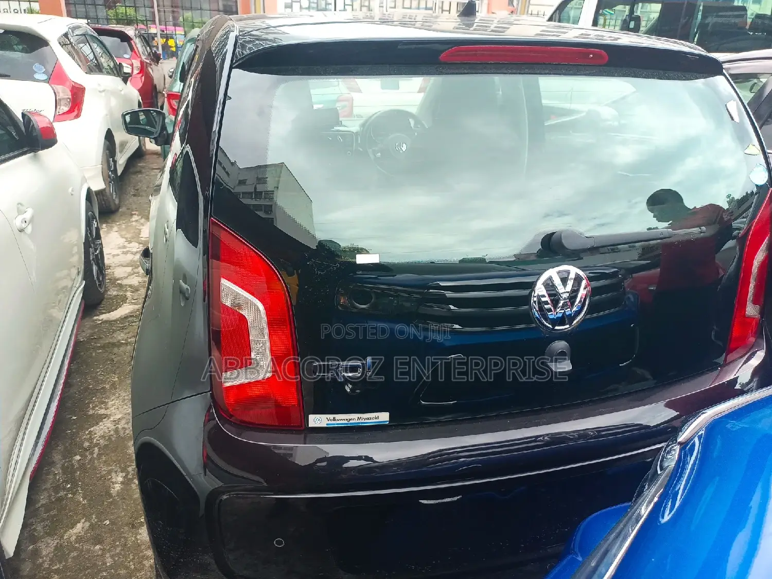 Volkswagen Up 2016 Black