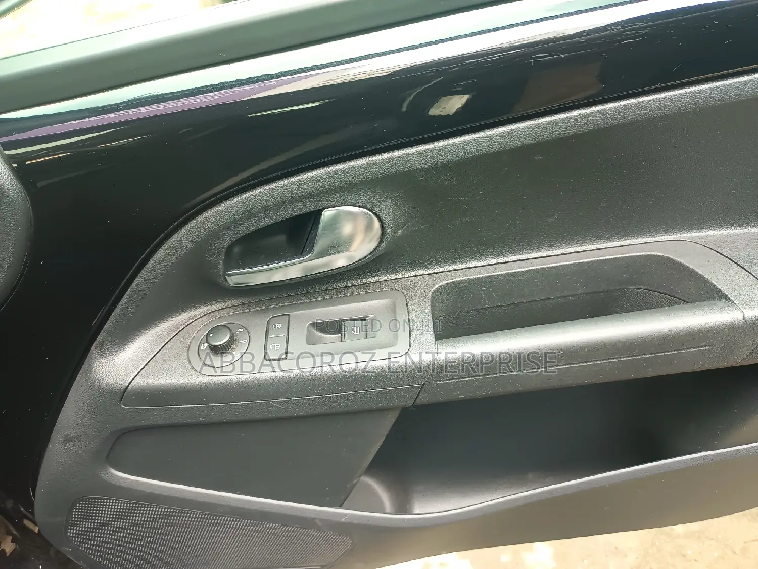 Volkswagen Up 2016 Black