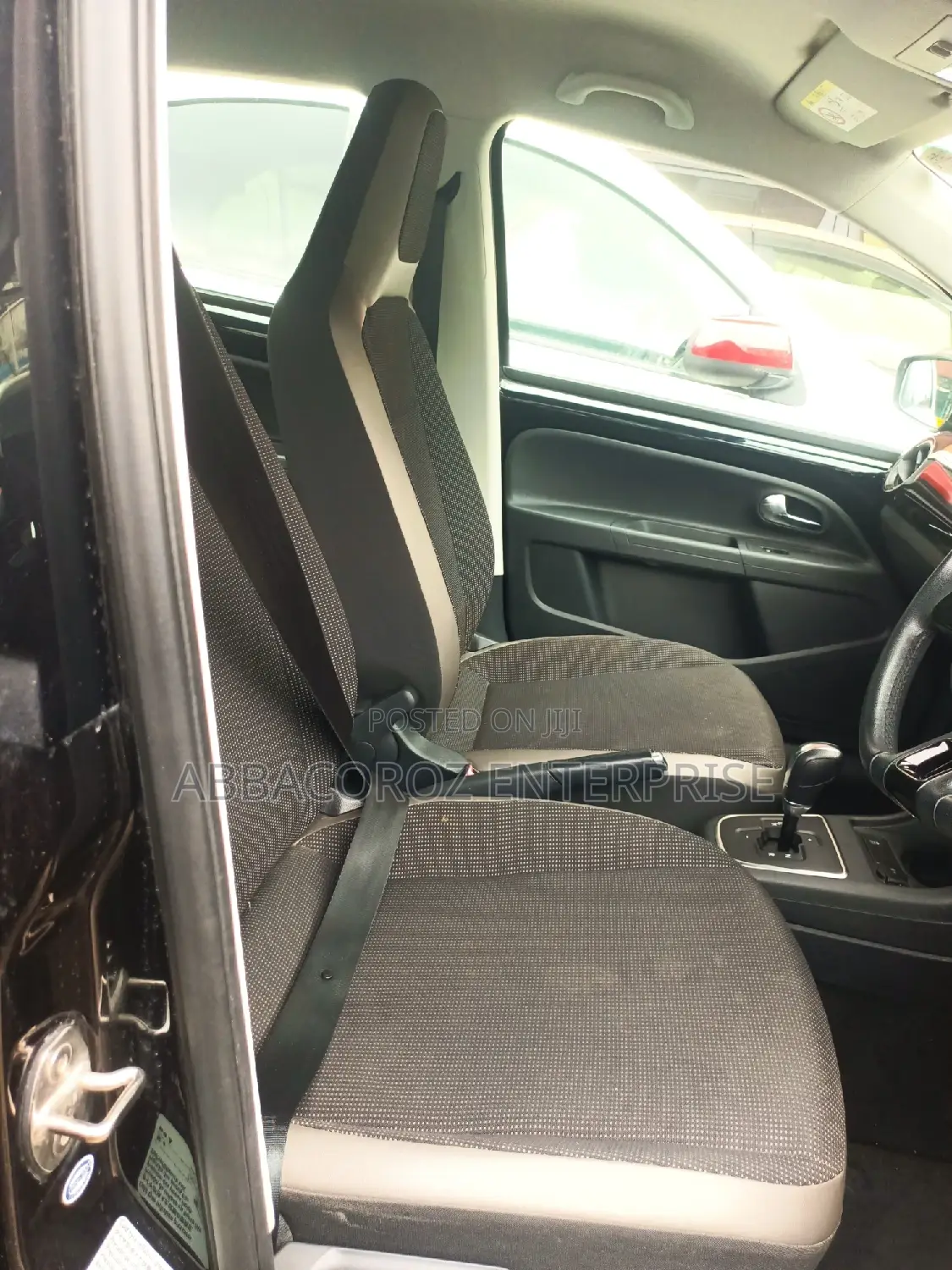 Volkswagen Up 2016 Black
