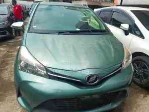 Toyota Vitz 2016 Green