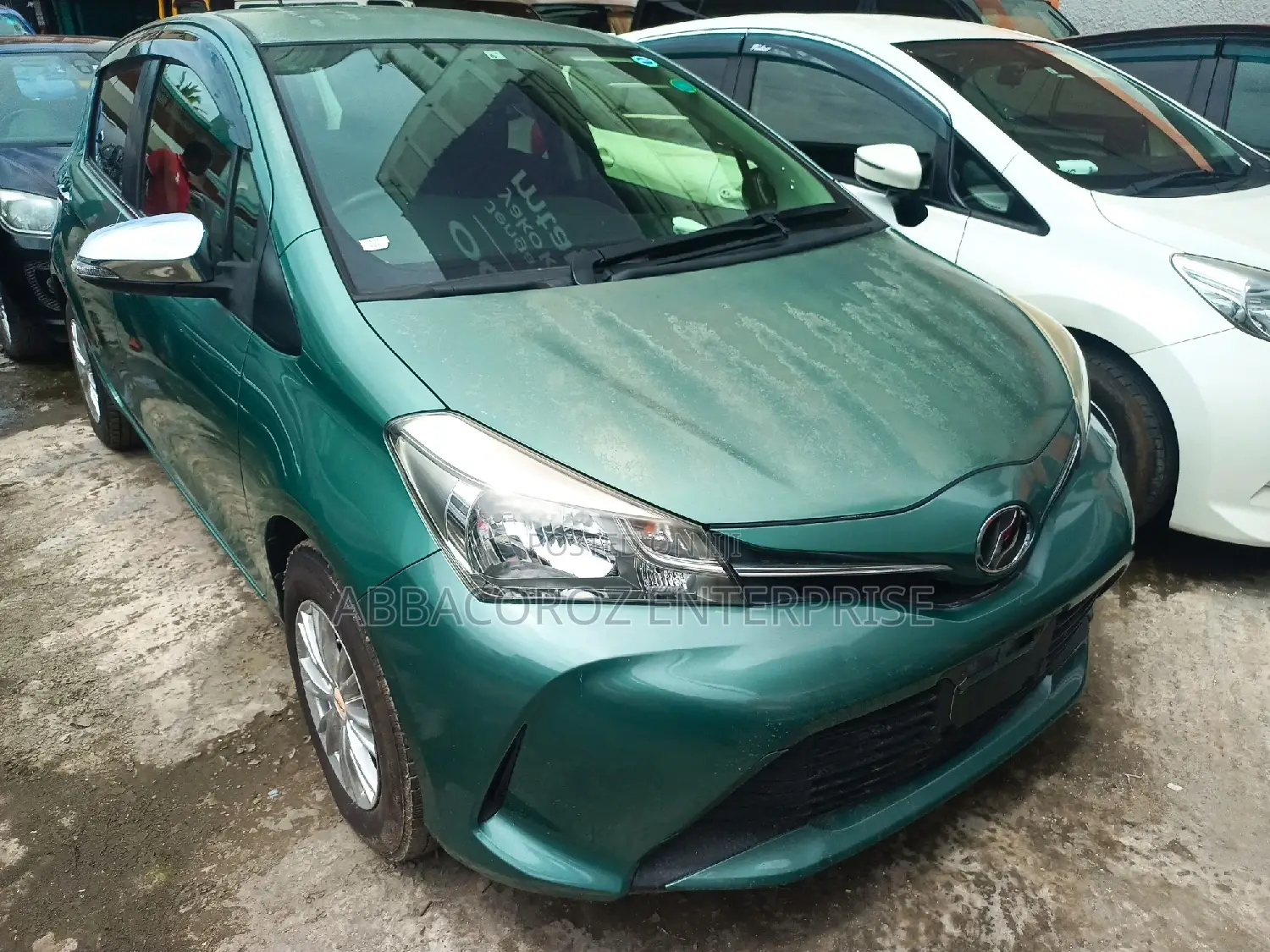 Toyota Vitz 2016 Green