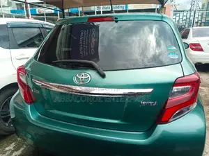 Toyota Vitz 2016 Green