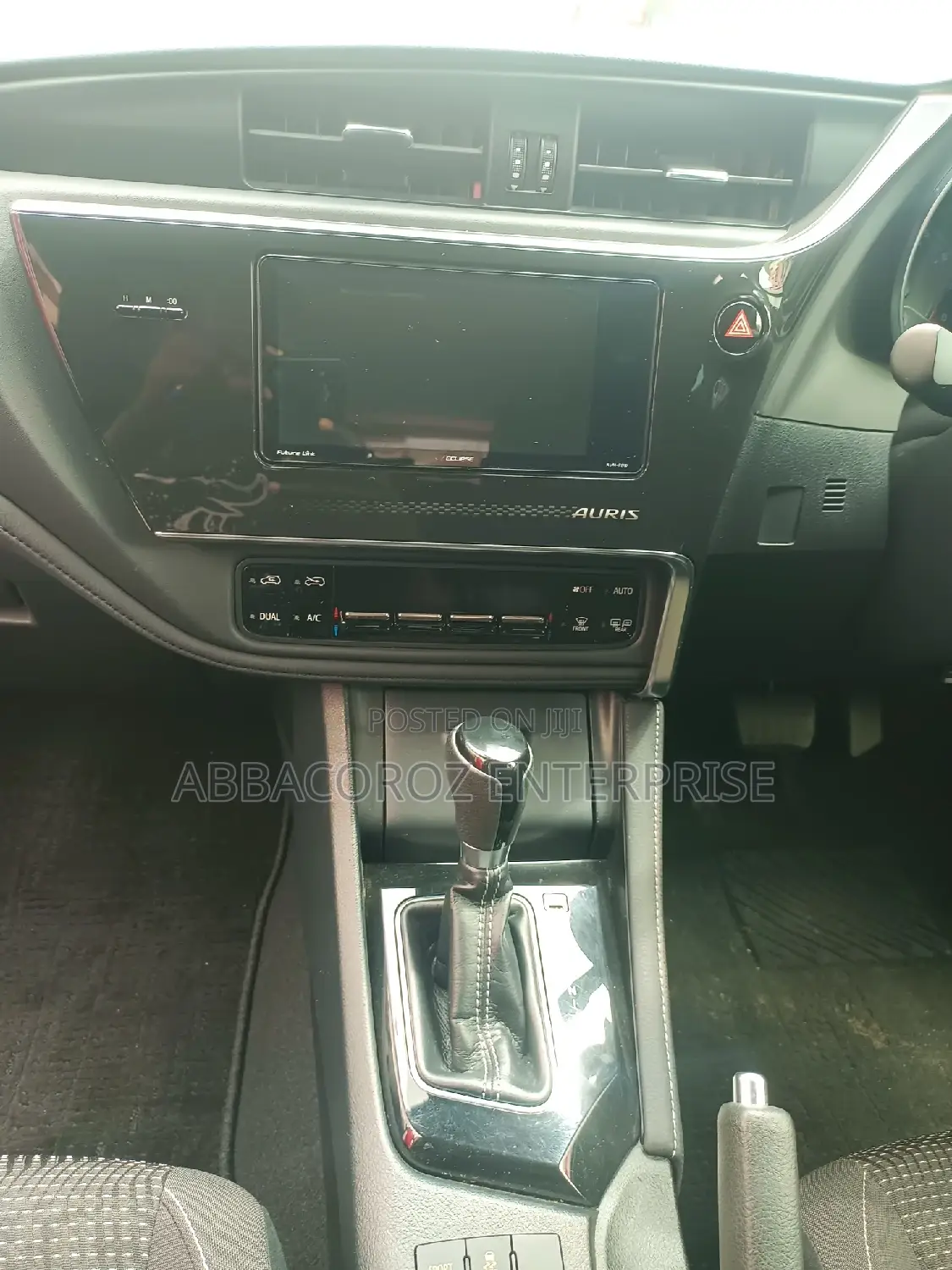 Toyota Auris 2016 Black