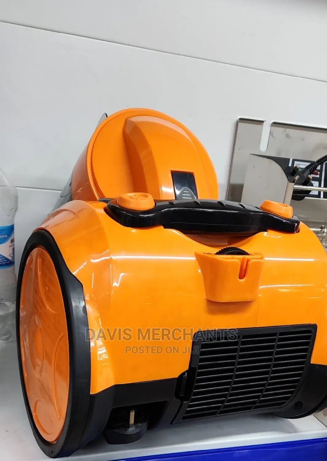 Vacuum Cleaner Machine Suitable for Domestic Use