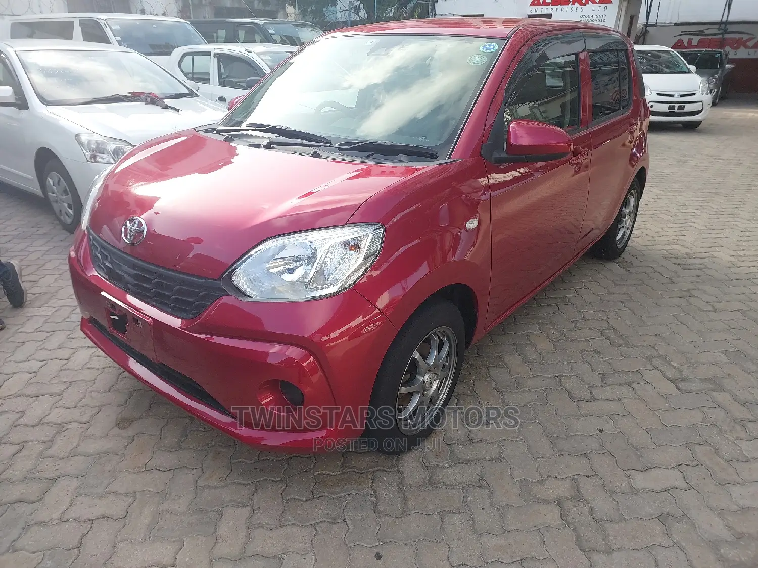 Toyota Passo 1.0 FWD 2017 Pink