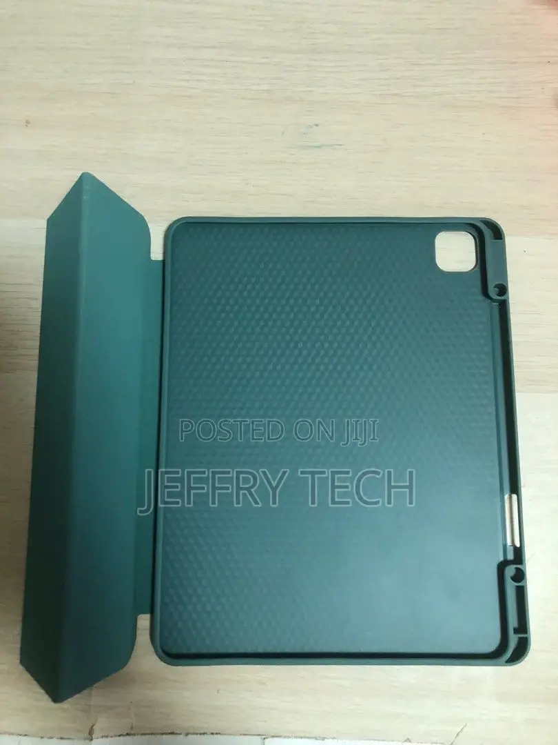 Shieldmonster iPad Pro 12.9 (2018-2022) Magnetic Smart Leath