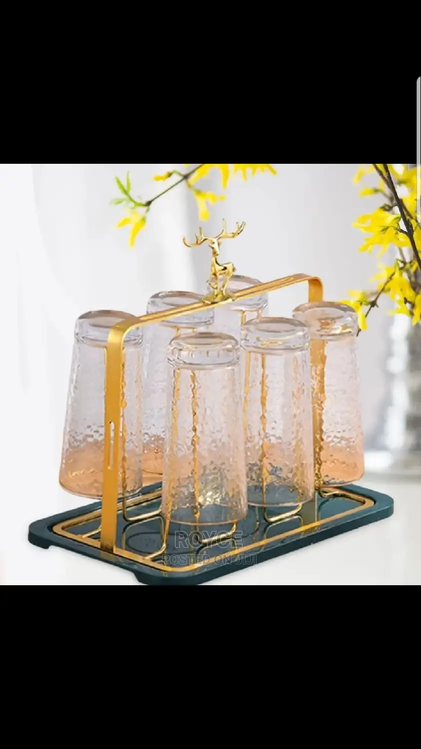 Minimalist Glass / Mug Organizer
