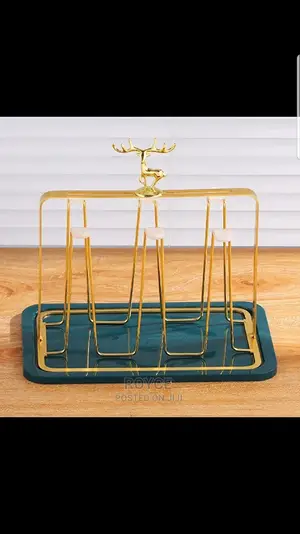Minimalist Glass / Mug Organizer