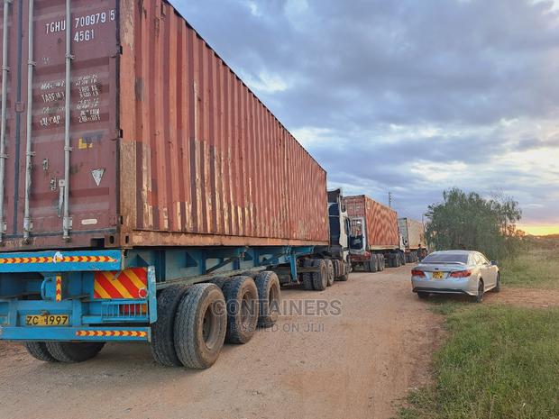 We Deliver Shipping Containers to Your Doorstep - thumbnail 3