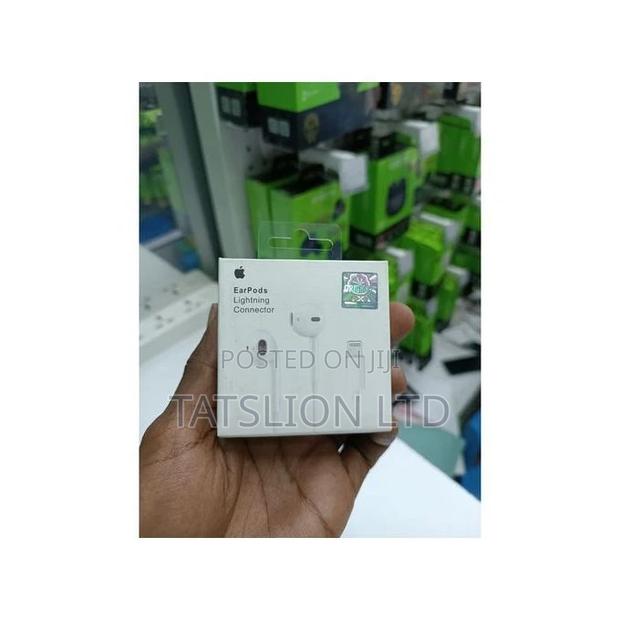 Apple iPhone Wired Earphones - thumbnail 2