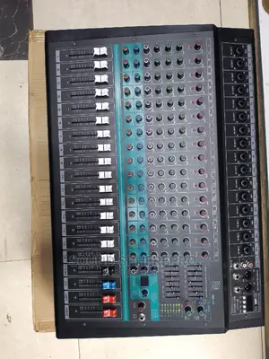 Martin Audio MA-16 16 Channel Powered Mixer