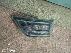 Harrier New Bootlight 2015-2018 Model
