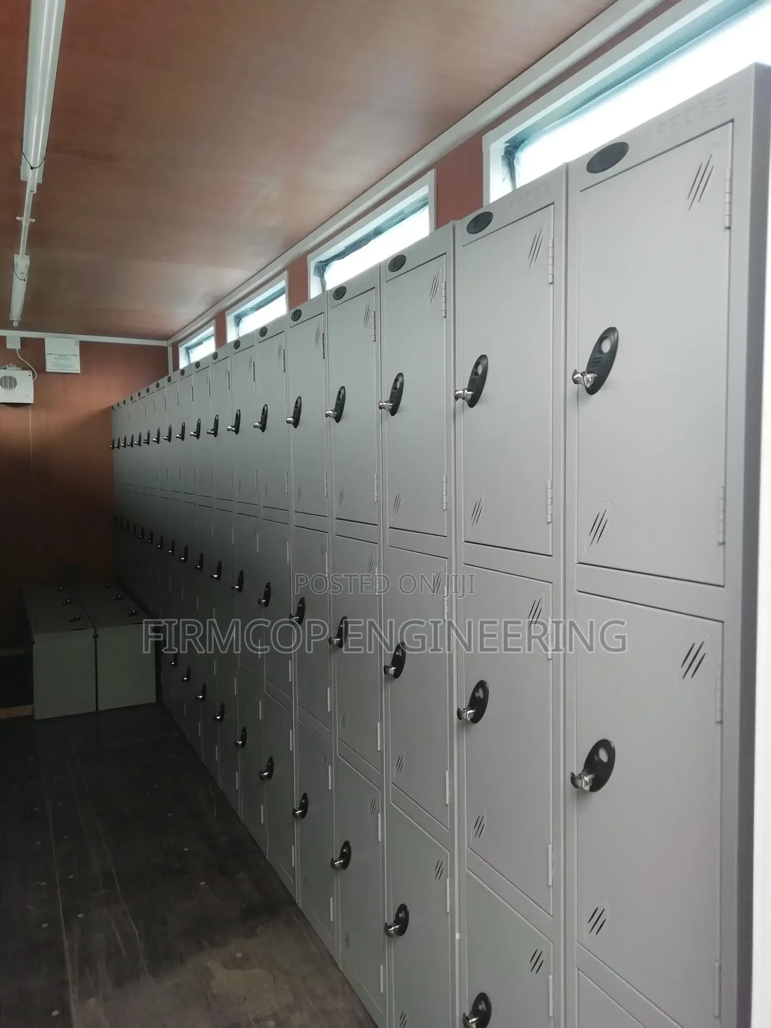 40ft Container Changing Room