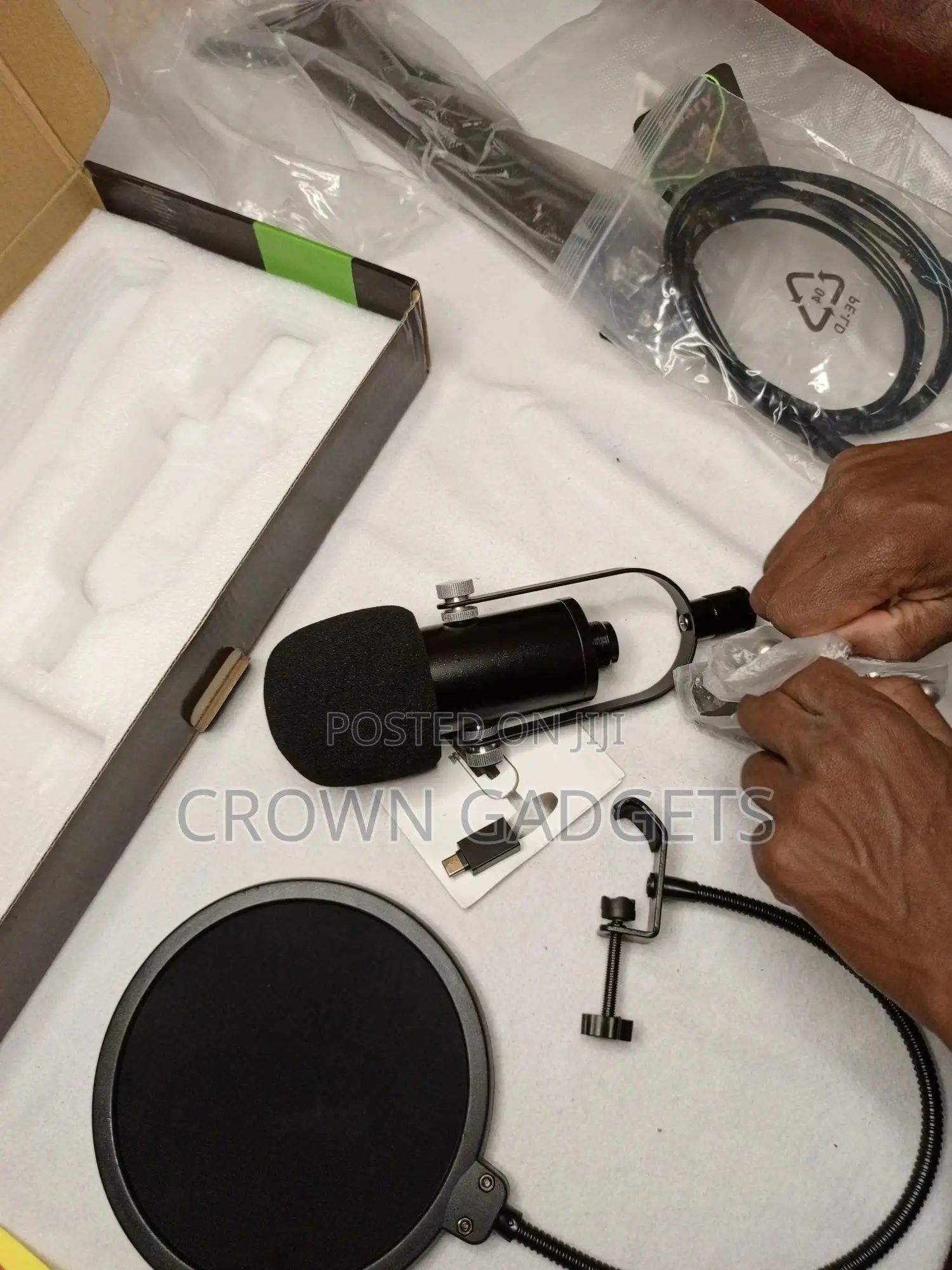 Microphone Live Broadcast Equipment Set