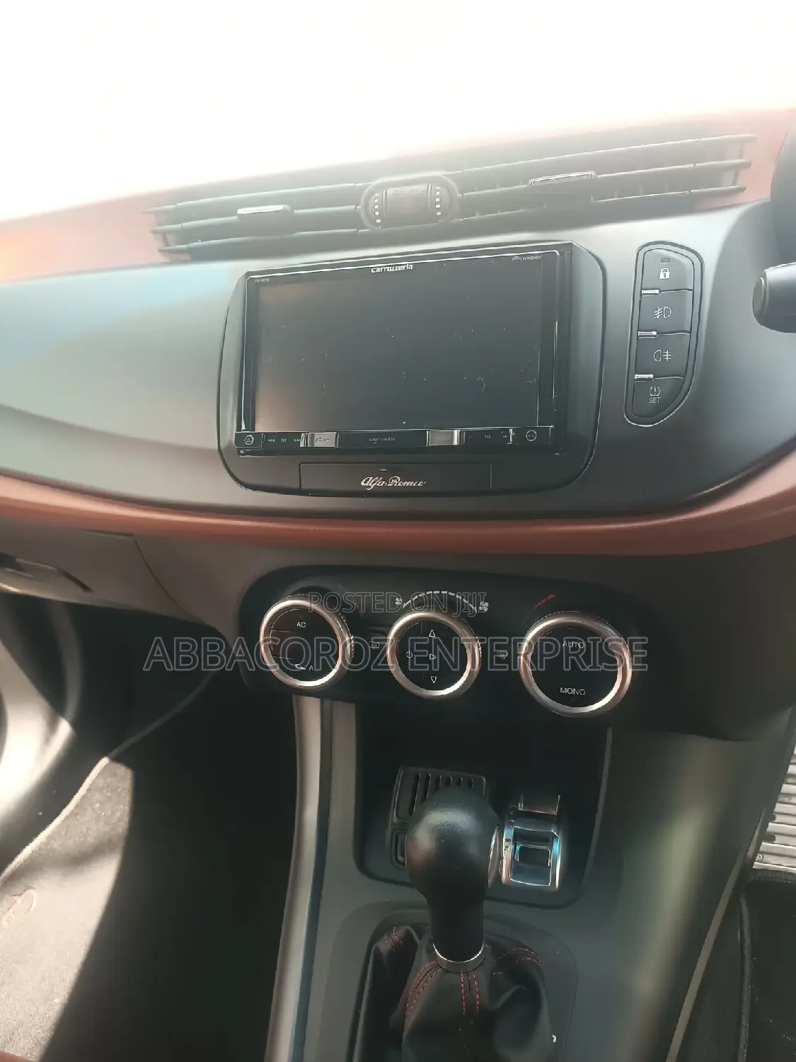 Alfa Romeo Giulia 2016 White