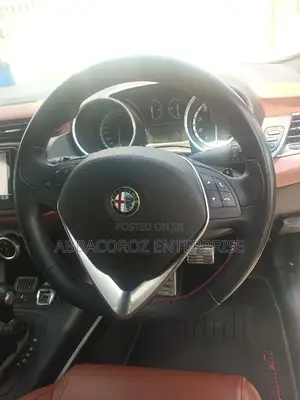 Alfa Romeo Giulia 2016 White
