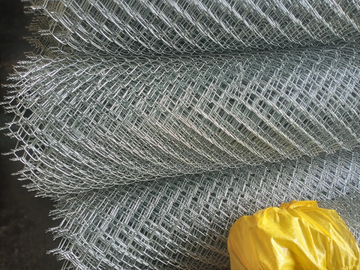 Chainlink Mesh Wire (Galvanized Wire)