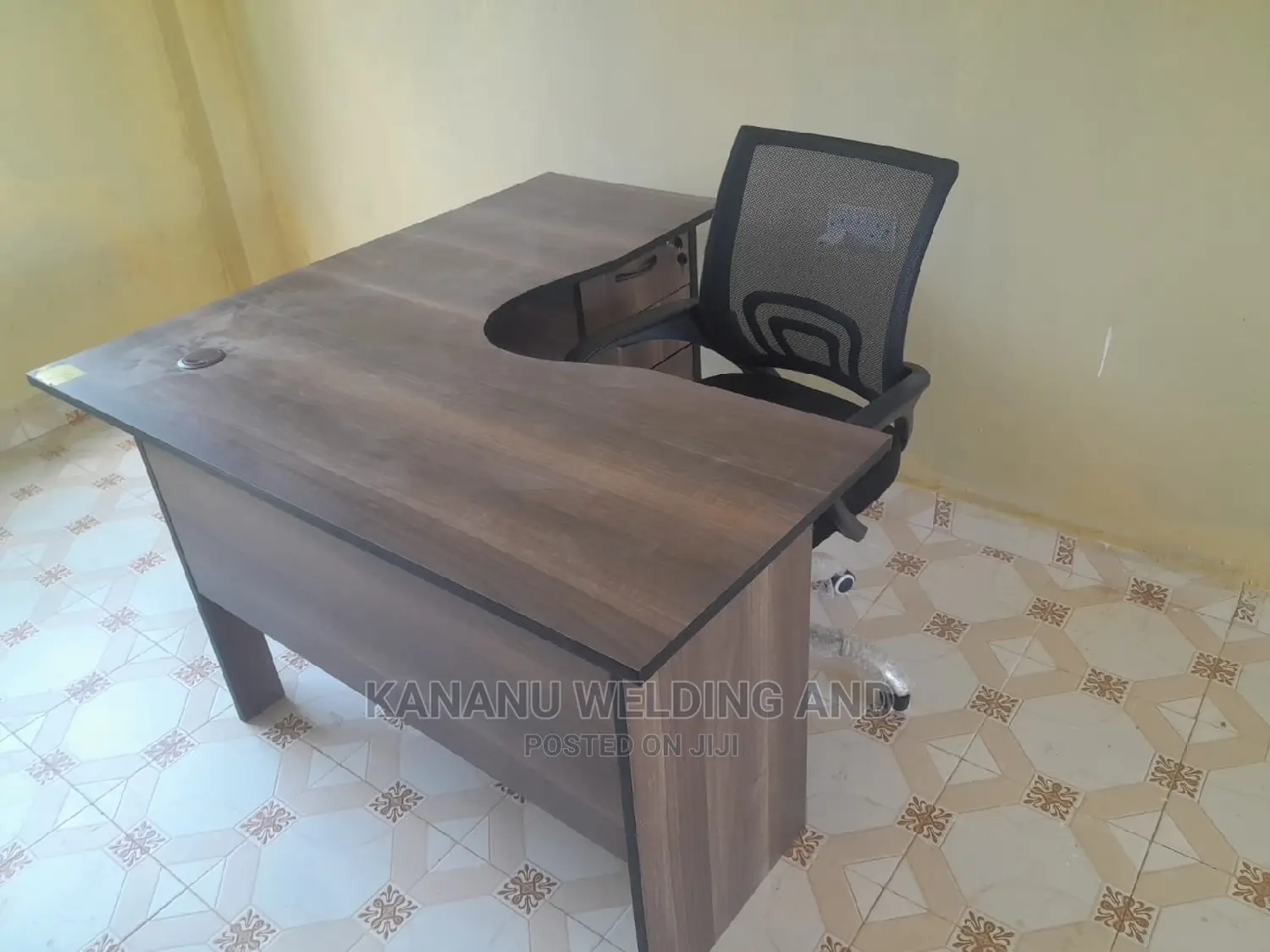 L-Shape Office Desk
