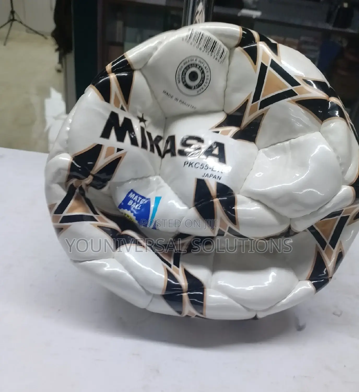 Foot Ball. Mikasa Original Football