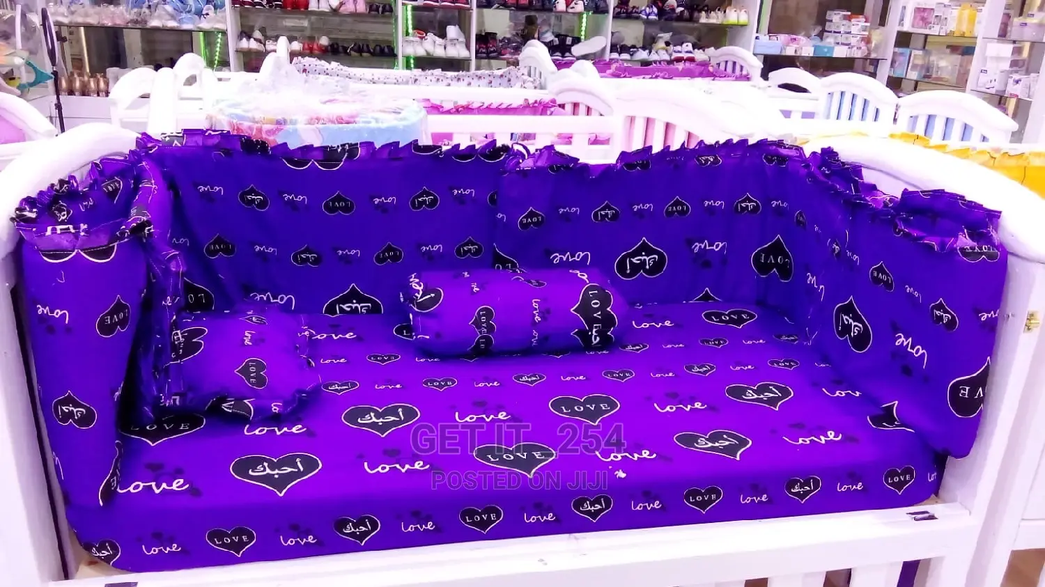 Baby Cot Bumpers Available in Different Colours