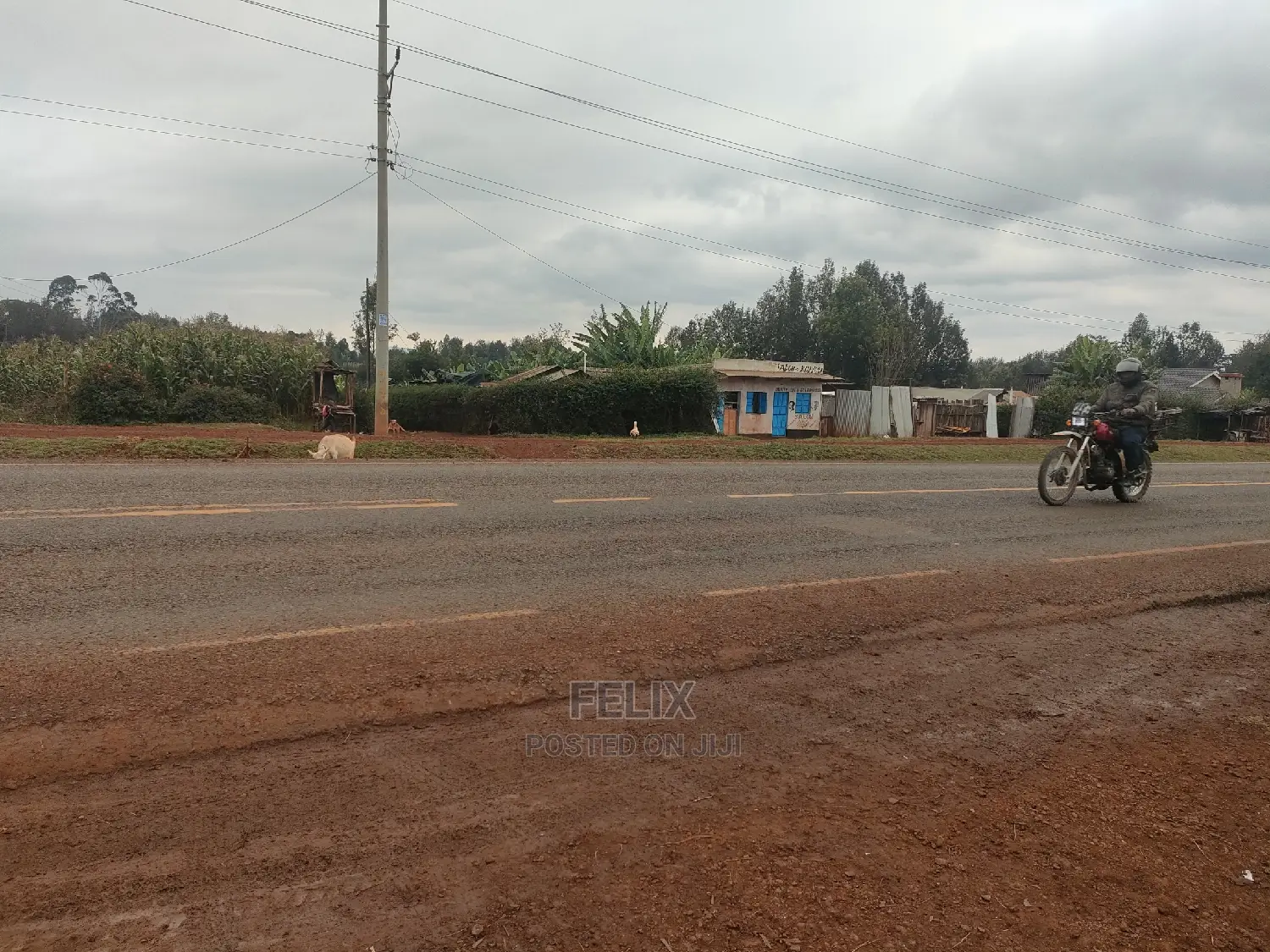 Nyeri/Gatitu 50/100 Touching Main Tarmac