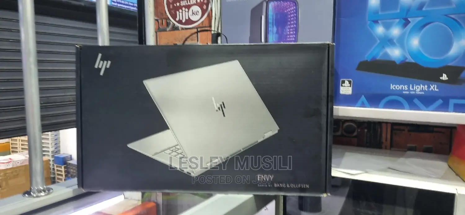 New Laptop HP Envy X360 16GB Intel Core I7 SSD 512GB