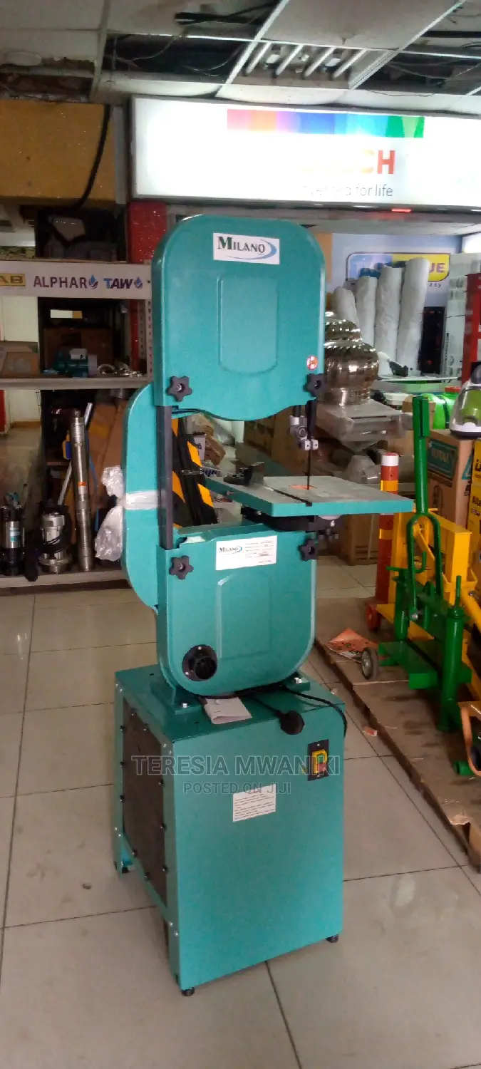 Milano Band Saw