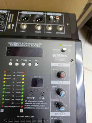 Powered Mixer 8 Channels Maxs