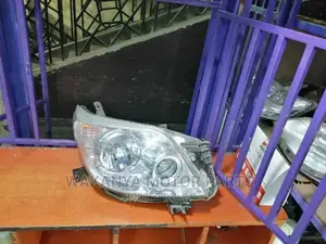 Toyota Prado J150 Headlamp Non Xenon, Ex Japan Motor Parts