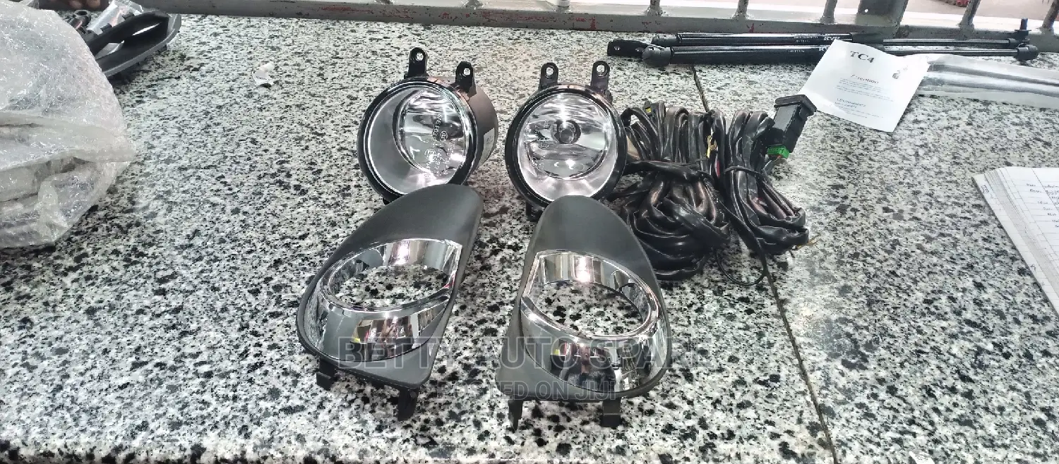 Toyota Vitz Fog Lights