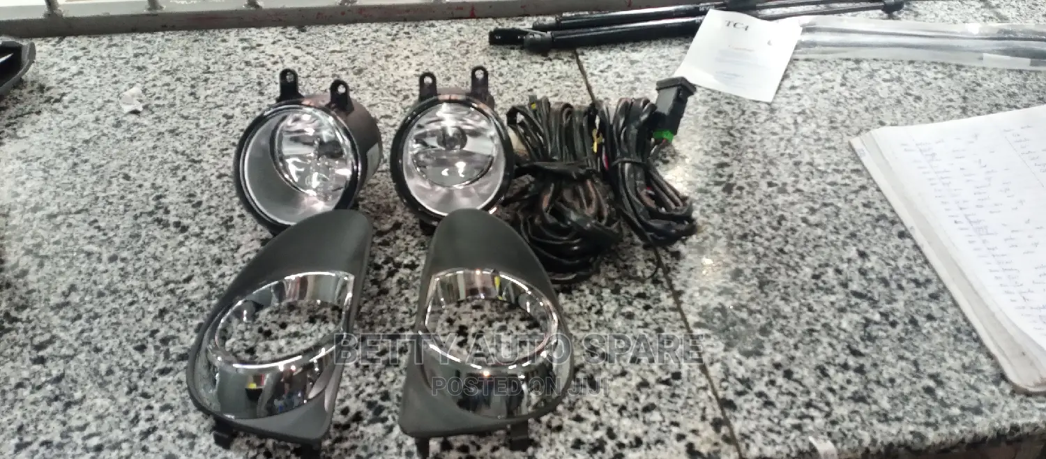 Toyota Vitz Fog Lights