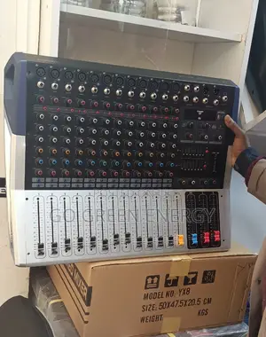 Soundcraft Kv-120 12 Channels Powered Mixer
