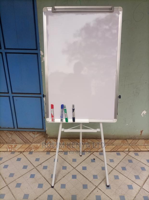 Flipchart Stand For Office Training 3ft X 2ft - main view