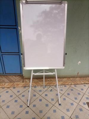 Flipchart Stand for Office Training 0.9m X 0.6m - thumbnail 2