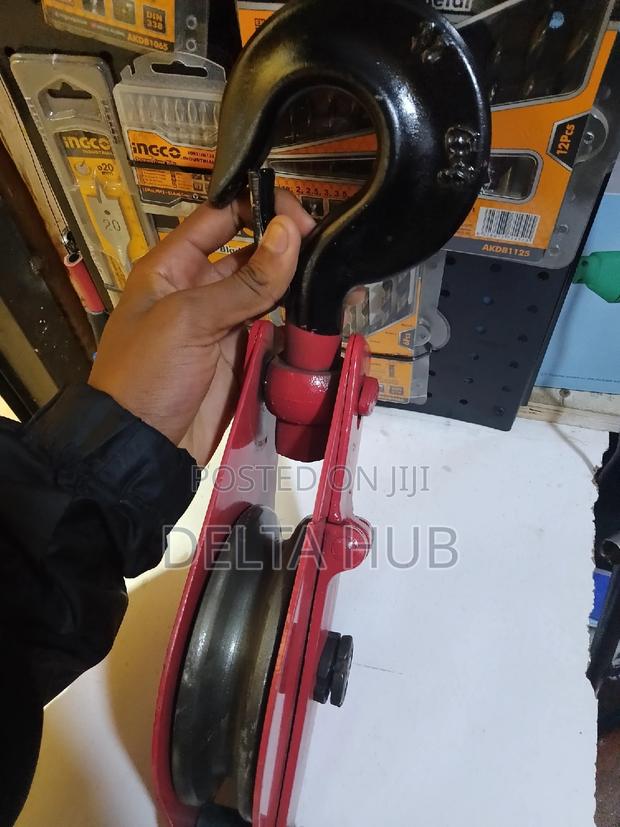 Durable Hook Pulley - main view