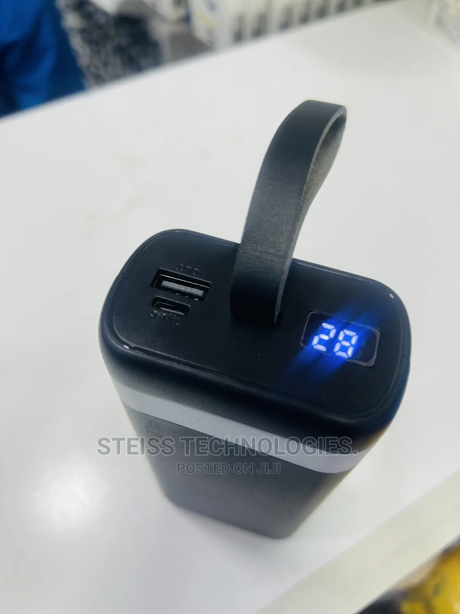 Punex 30000-Mah Powerbank.