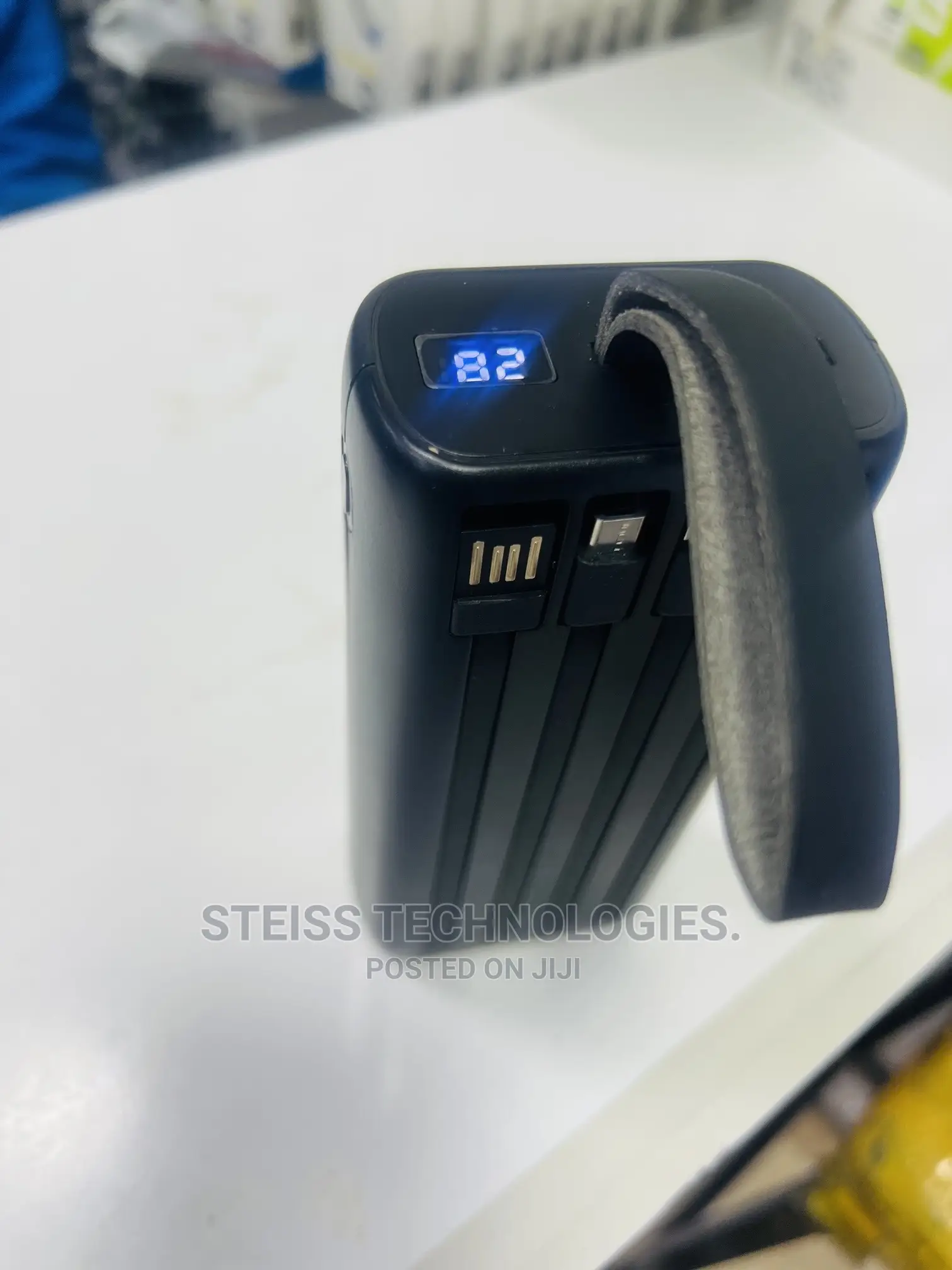 Punex 30000-Mah Powerbank.