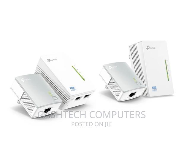 Tp-Link 300mbps AV600 Powerline Wi-Fi Kit^° TL-WPA4220 KIT