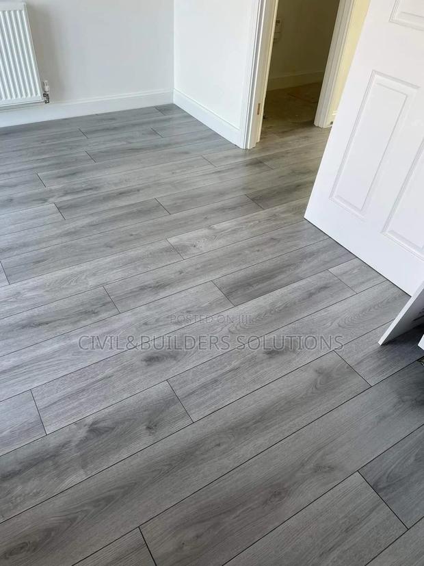 Classic Wood Laminate Tiles - main view