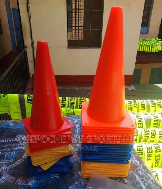 15 Inches Training Cones - thumbnail 2