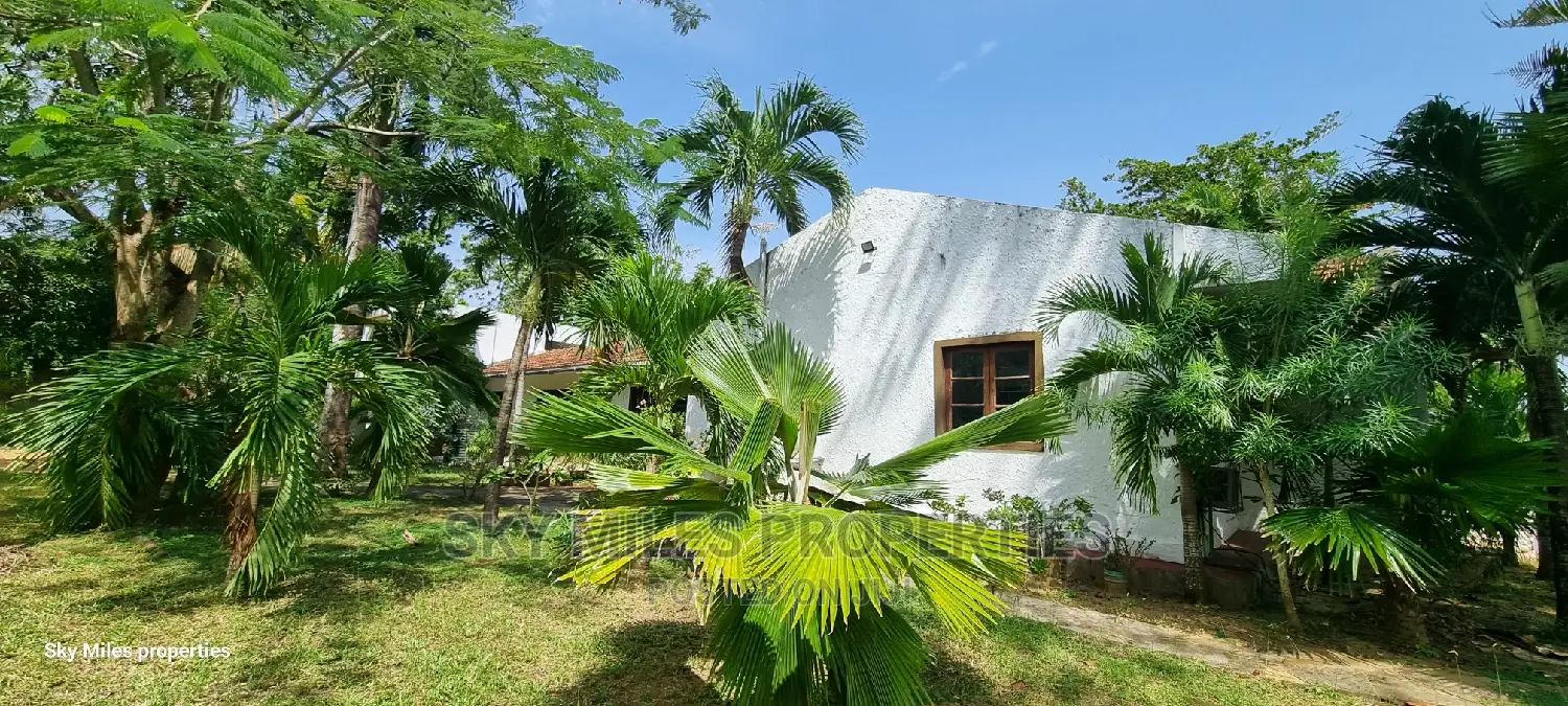 4bdrm Villa in Aloo Drive, Mtwapa for sale