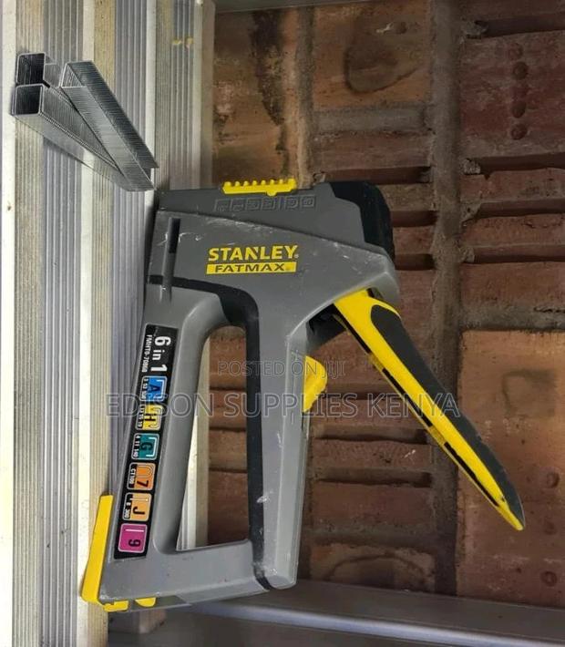 Stanley Fatmax Heavy Duty Staple Gun - thumbnail 2