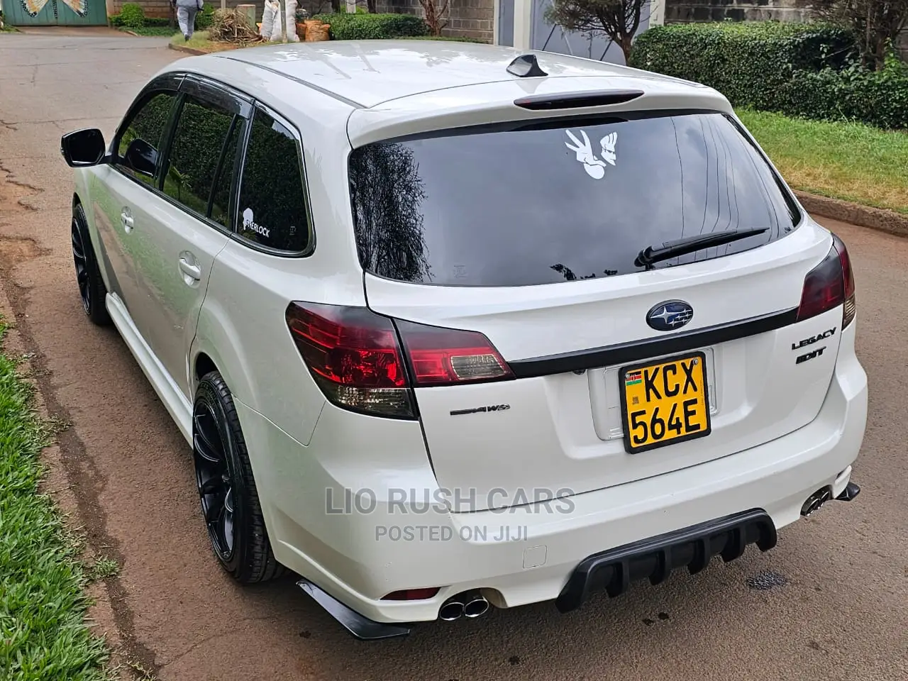 Subaru Legacy 2012 White