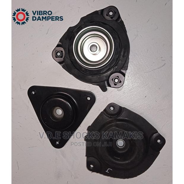 Nissan Shock Mountings