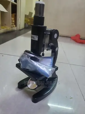 Microscope