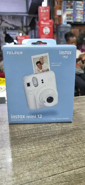 Fuljifilm Instax Mini 12 Instant Camera (White)