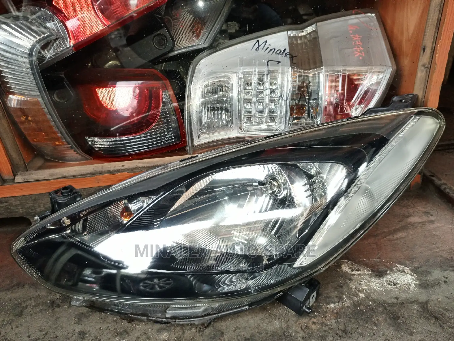 Mazda Demio Nonzenon Headlight
