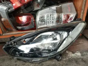 Mazda Demio Nonzenon Headlight