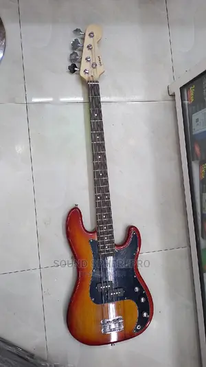 Yamaha 4 String Bass Guitar