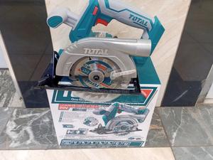 Lithium -Ion Cordless Circular Saw - thumbnail 2